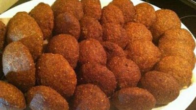 «زي المطاعم».. أسهل طريقة لإعداد كبة البرغل المقلية