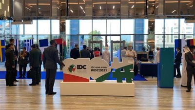 انطلاق مؤتمر الدفاع الدولي في الإمارات بمشاركة واسعة