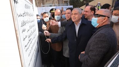 وزير النقل ومحافظ اسيوط يشهدان افتتاح ودخول برج إشارات ديروط الخدمة