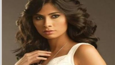 روبي صحفية تحقيقات في مسلسل ”شقة 6”