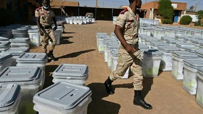 ناخبو النيجير يختارون رئيسا جديدا للبلاد