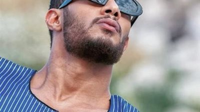 بالفيديو.. محمد رمضان يروج لأغنيته الجديدة ”ڤيرساتشي”
