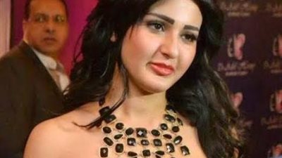 بالفيديو.. شيما الحاج برقصة مثيرة على نغمات ”لقيت الطبطبة”