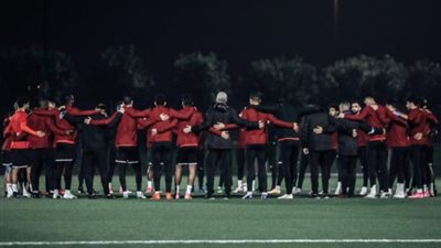 بعد مرور 15 دقيقة.. التعادل السلبي يسيطر على مباراة الأهلي وسيمبا التنزاني