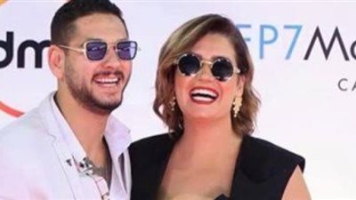 تكبره بأكثر من 15 عام.. انفصال هنا شيحة عن نجل شقيق إلهام شاهين