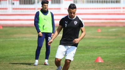 حازم إمام يؤدي تدريبات تأهيلية فى الزمالك