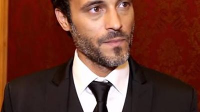 يوسف الشريف يتنبأ بنهاية العالم في ”كوفيد 25”