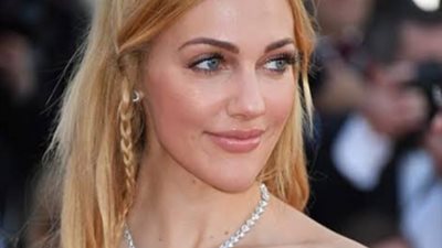 «السلطانة هويام» تبهر جمهورها بأحدث جلسة تصوير في الشارع