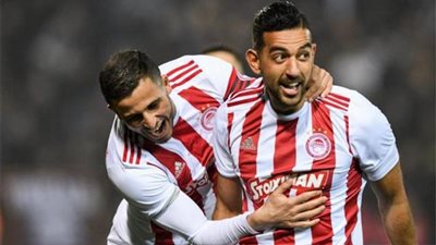 كوكا يقود أولمبياكوس اليوم في مواجهة فولوس بالدوري اليوناني