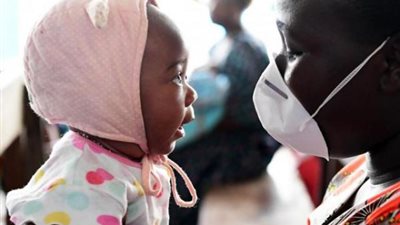 تحذير بريطاني..كورونا يفاقم  الأزمات الإنسانية