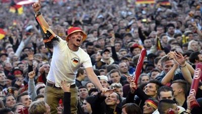 الجماهير الألمانية ترفض حضور مباريات البوندسليجا هذا الموسم