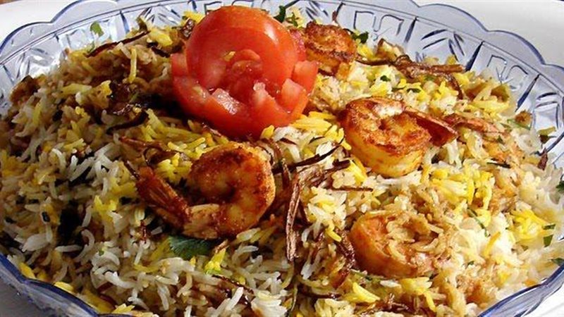 الكبسة بالمأكولات