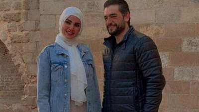 درة ترتدي الحجاب والسبب هاني سلامة.. اعرف الحكاية