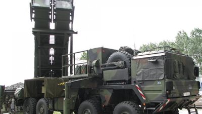 أمريكا تعتزم نشر نظام صواريخ متحرك في سوريا والعراق