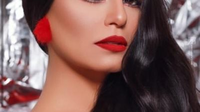 منة فضالي بإطلالة جذابة وتعلق : أنا معجزة في عيني شخص آخر