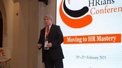 حددها الدكتور حسن الملا.. 12 ميزة في قانون التأمينات الاجتماعية الجديد