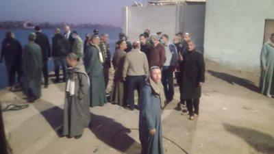 مساعدات عاجلة لضحايا حادث غرق سيارة بنهر النيل بمركز صدفا