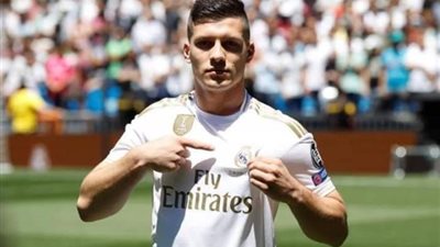 جوفيتش لا يستبعد البقاء في إنتراخت فرانكفورت وعدم العودة للريال