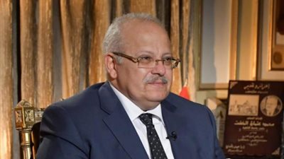 فريق بحثي من جامعة القاهرة يتتبع تطور فيروس كورونا وشفرته الوراثية