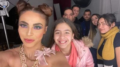 دوللي شاهين تحضر مفاجأة جديدة لجمهورها