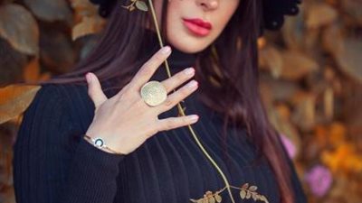 نورهان منصور بإطلالة جريئة مكشوفة البطن في أحدث ظهور لها