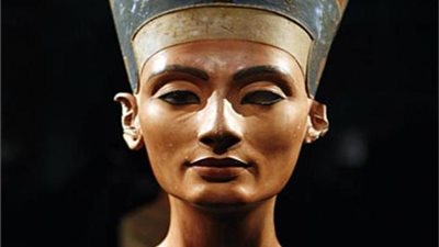 أعظم اكتشاف فى القرن الواحد والعشرين .. العالم ينتظر مفاجأة بشأن الملكة نفرتيتي