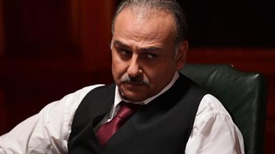 جمال سليمان يصور مشاهده في مسلسل ”الطاووس” لعرضه في رمضان