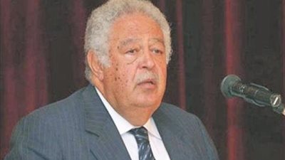 عاجل.. نقيب المحامين يكشف قضية فساد كبرى