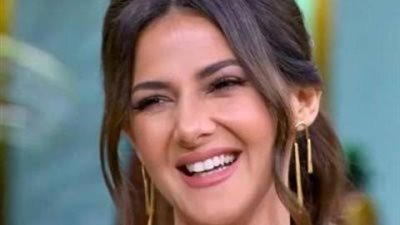 دنيا سمير غانم تدخل الديكور الخاص بمسلسلها الجديد