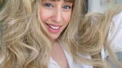 فرح الزاهد : رفضت ارتداء الحجاب وصبغت شعري بني