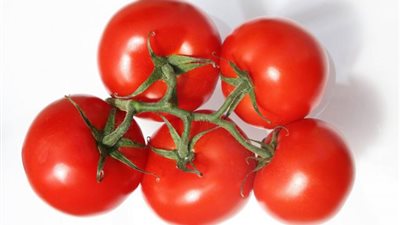 الطماطم يتراوح بين 1-1.5 جنيه .. تعرف على أسعار الخضراوات