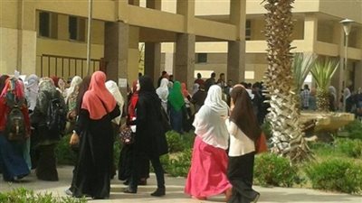 قرار رسمي.. تأجيل امتحانات الفصل الدراسي الأول بكليات البنات وإخلاء المدينة الجامعية فوراً