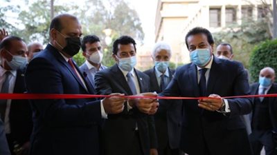 بالصور .. وزير التعليم العالي يفتتح أعمال تطوير وتجديد مبني الاتحاد الرياضي المصري للجامعات
