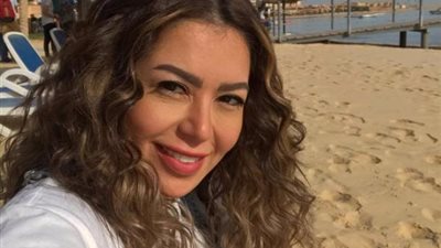 في أحدث ظهور لها.. لقاء الخميسي بإطلالة صيفية مثيرة للجدل