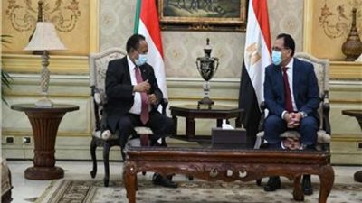 من القاهرة.. رئيس وزراء السودان يوجه رسالة لأثيوبيا