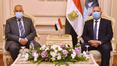 وزير النقل يبحث مع التراس الموقف التنفيذى لعدد من المشروعات المشتركة