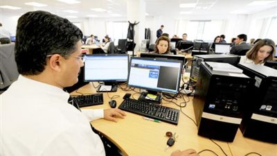 قرار مهم جدًا من رئيس الوزراء بشأن موظفي القطاع العام