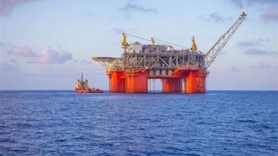 النفط يتقهقر .. وخام برنت بـ 68.30 دولار للبرميل