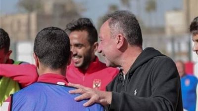 مدرب عالمي يؤكد تلقيه عرضا من الخطيب لتدريب الأهلي
