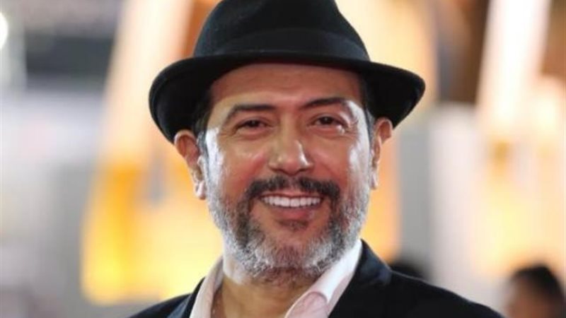 الفنان أحمد وفيق