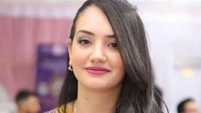 بسبب فضيحتها.. ممثلة شهيرة تهدد بالانتحار بعد انتشار فيديوهات فاضحة مع طليقها