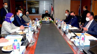 نيفين جامع: جاري الانتهاء من اعادة هيكلة شاملة لمركز تحديث الصناعة لاستعاده دوره الرئيسي في تنمية وتطوير الصناعة المصرية