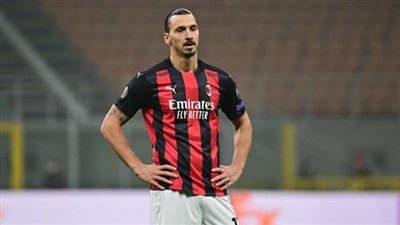 إبراهيموفيتش يعود لقائمة السويد بعد سنوات من اعتزاله اللعب الدولي