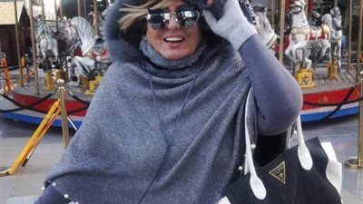 سهير رمزي تُشعل مواقع التواصل الاجتماعي بإطلالة شبابية