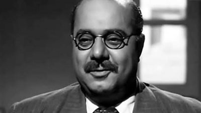 حبيبته الأرمانية أعلنت إسلامها ليتزوجها.. وهذه حكايته مع أنور السادات.. ورحيل نجله المفاجئ أصابه بالسرطان.. محطات عمدة السينما المصرية صلاح منصور