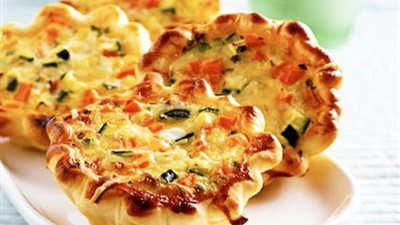 «زي المطاعم».. أسهل طريقة لتحضير كيش الدجاج في المنزل