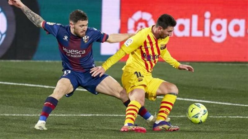 برشلونة وهويسكا
