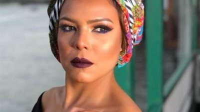 ناهد السباعي تشعل مواقع التواصل الاجتماعي بإطلالة مثيرة