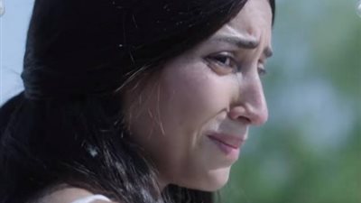 دينا الشربيني تدخل في نوبة اكتئاب وتستعين بطبيب نفسي