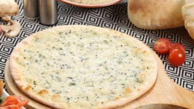 على طريقة الشيف شربيني.. إليك كيفية تحضير منقوشة بالجبنة البيضاء